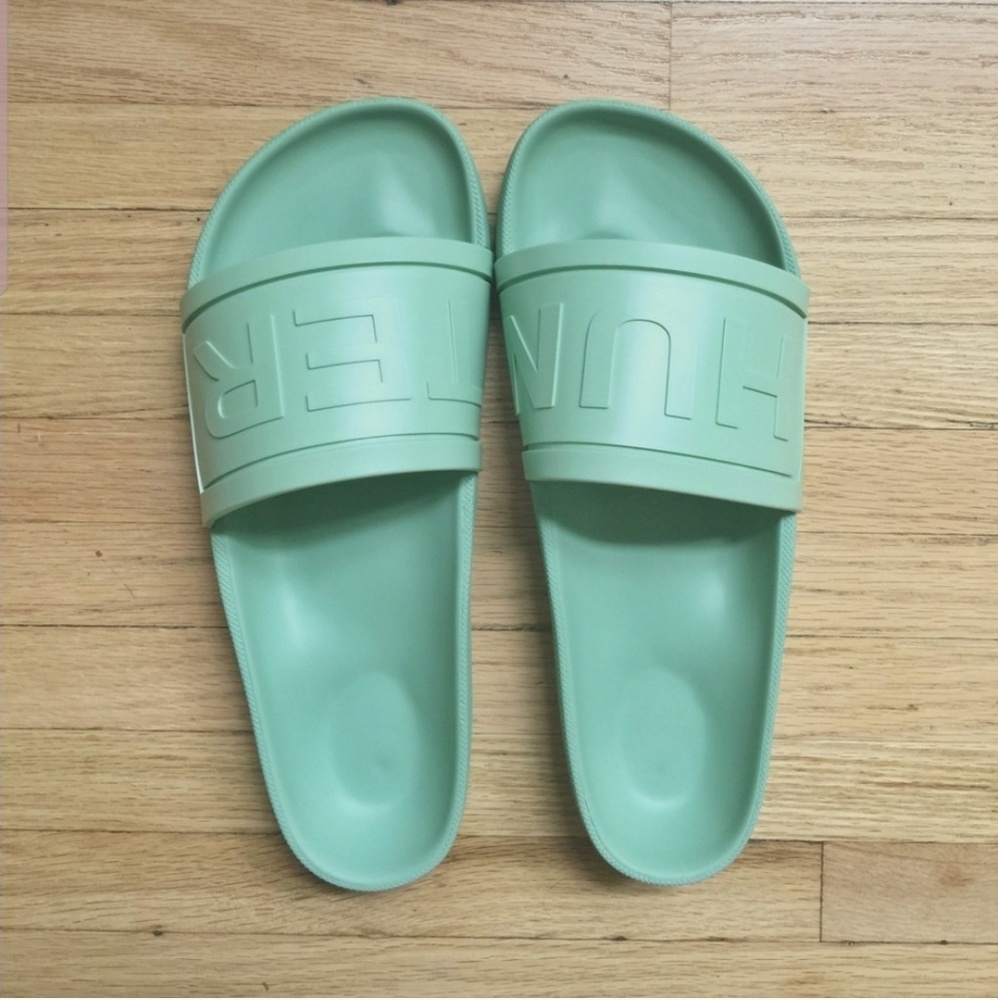 HUNTER slides in Mint!!! NWOT